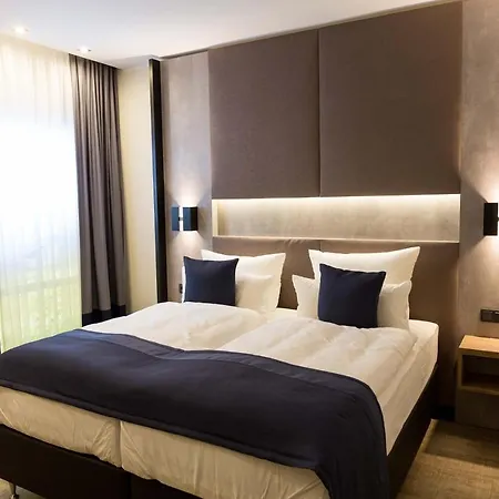 Sky Hotel 3*
